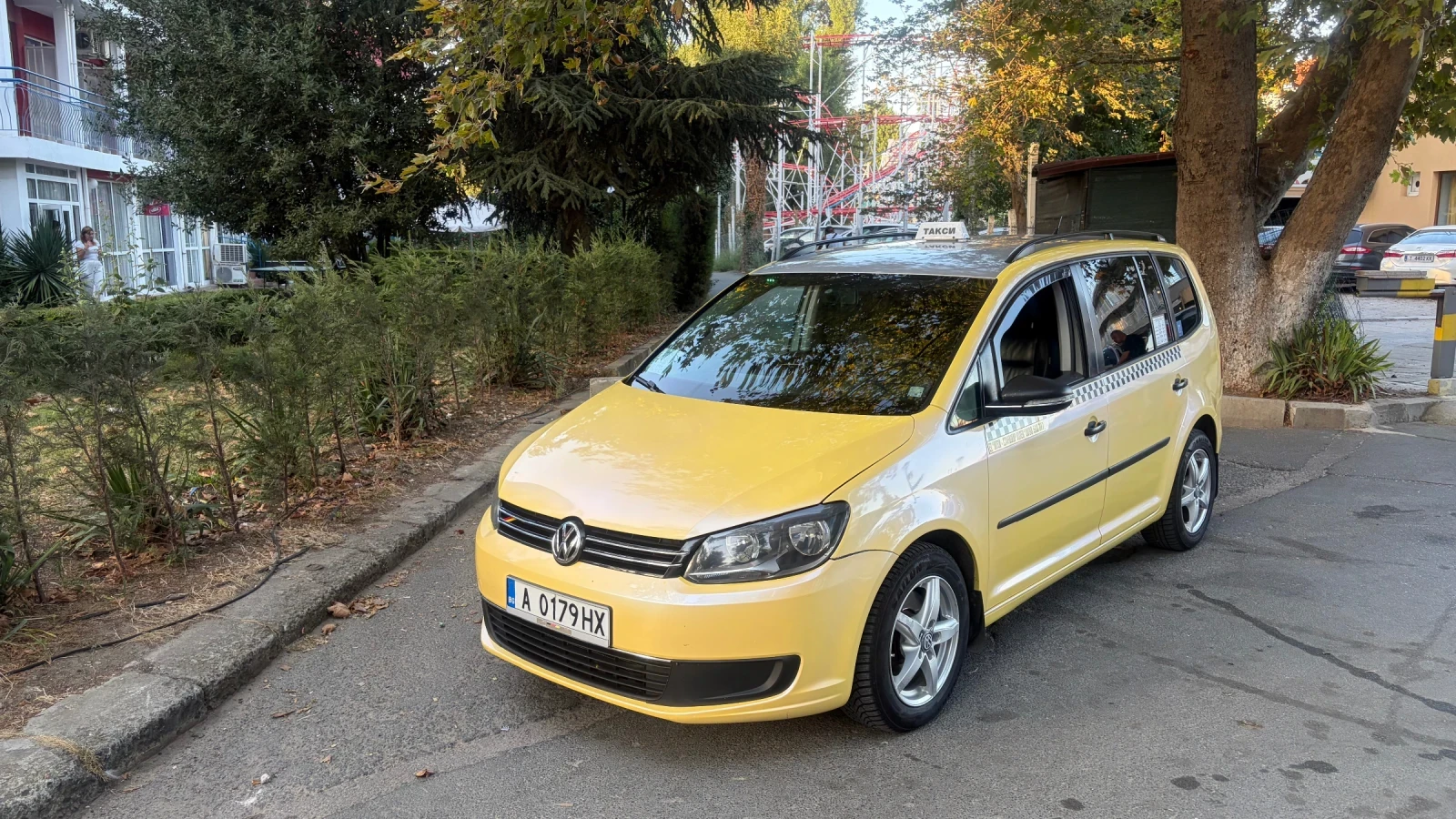 VW Touran, снимка 2 - Автомобили и джипове - 55278409