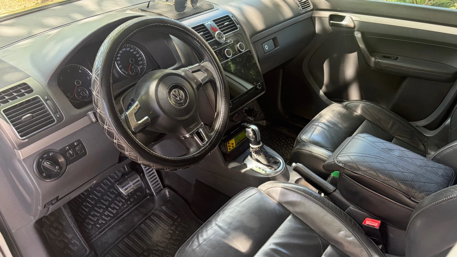 VW Touran, снимка 3 - Автомобили и джипове - 55278409