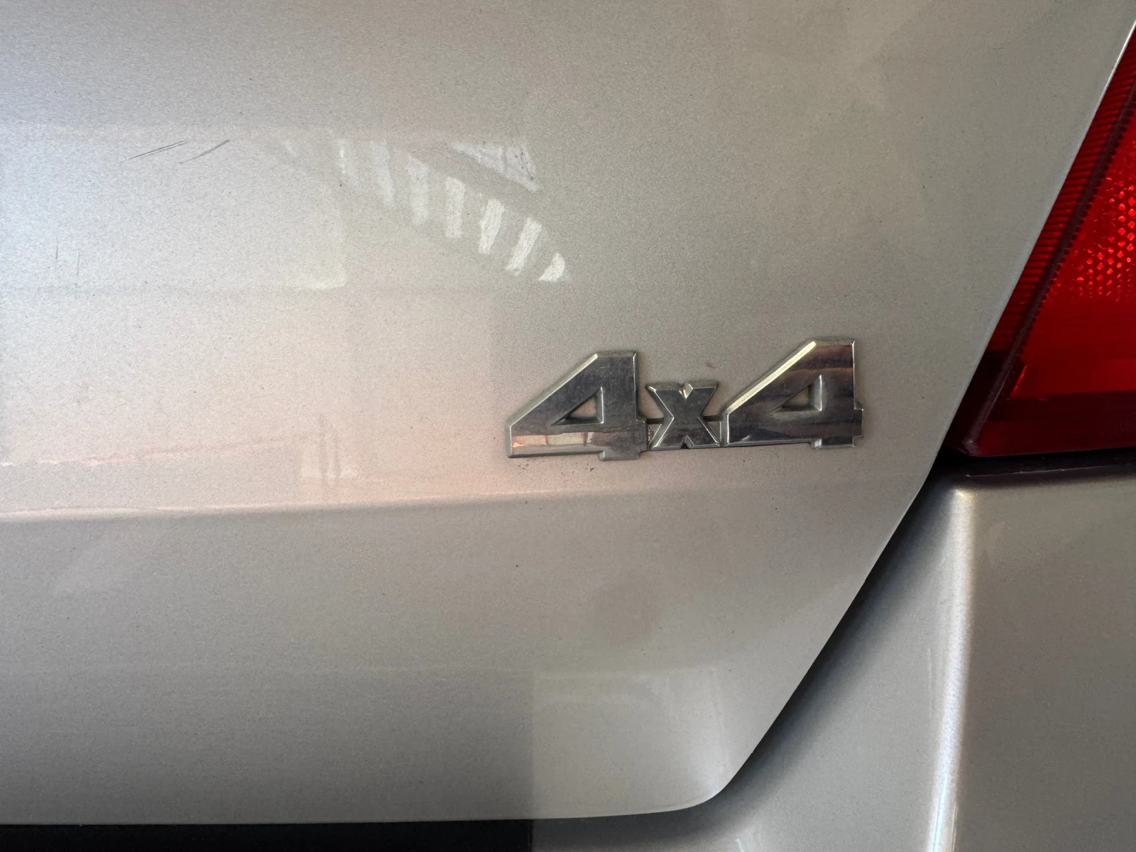 Suzuki Swift Климатик 4x4 Keyless Piz Sulai, снимка 16 - Автомобили и джипове - 55303849