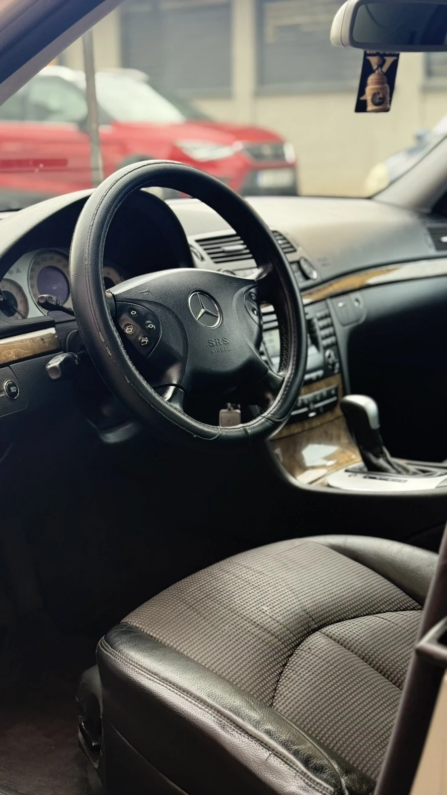 Mercedes-Benz E 280 3.2, снимка 4 - Автомобили и джипове - 56127809