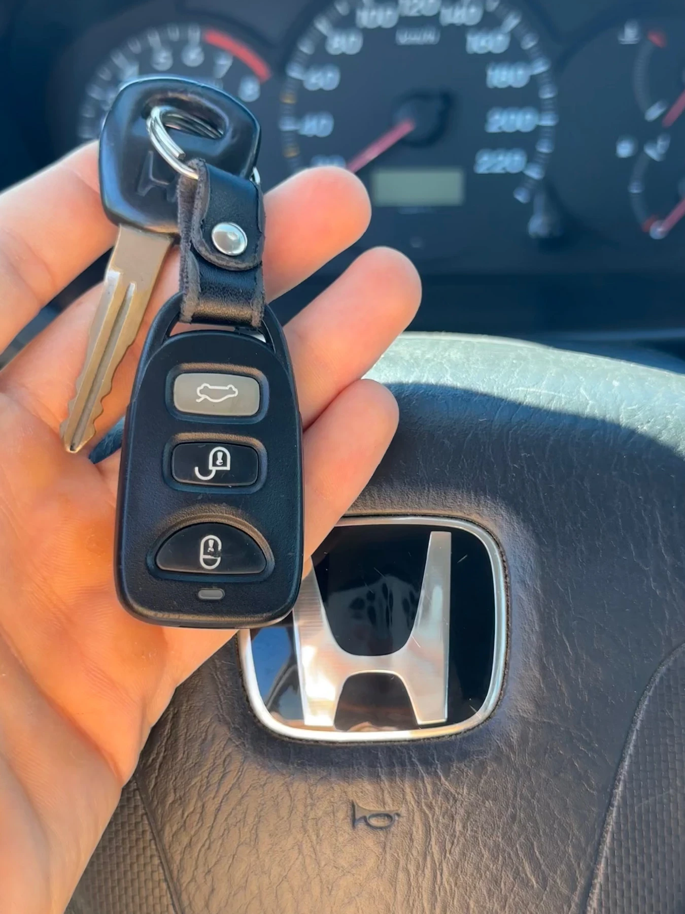 Honda Civic 1.6i VTEC 3d, снимка 7 - Автомобили и джипове - 56345805