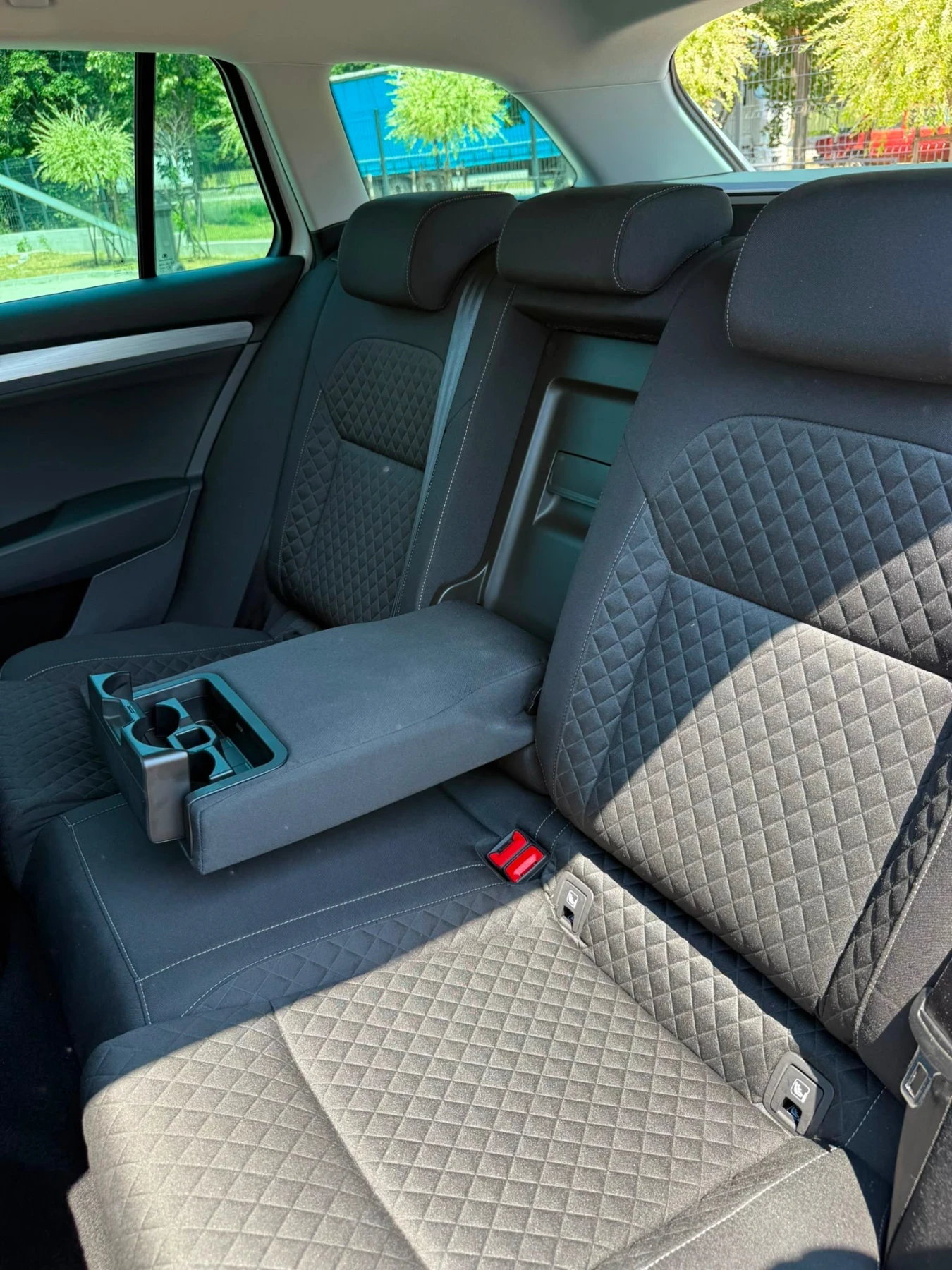 Skoda Superb 2.0 tdi 150 �.� | Mobile.bg � ����������� 12