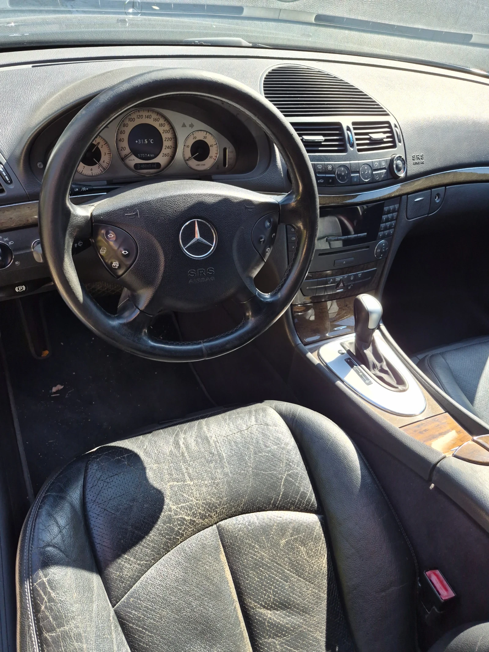Mercedes-Benz E 270, снимка 9 - Автомобили и джипове - 56445484
