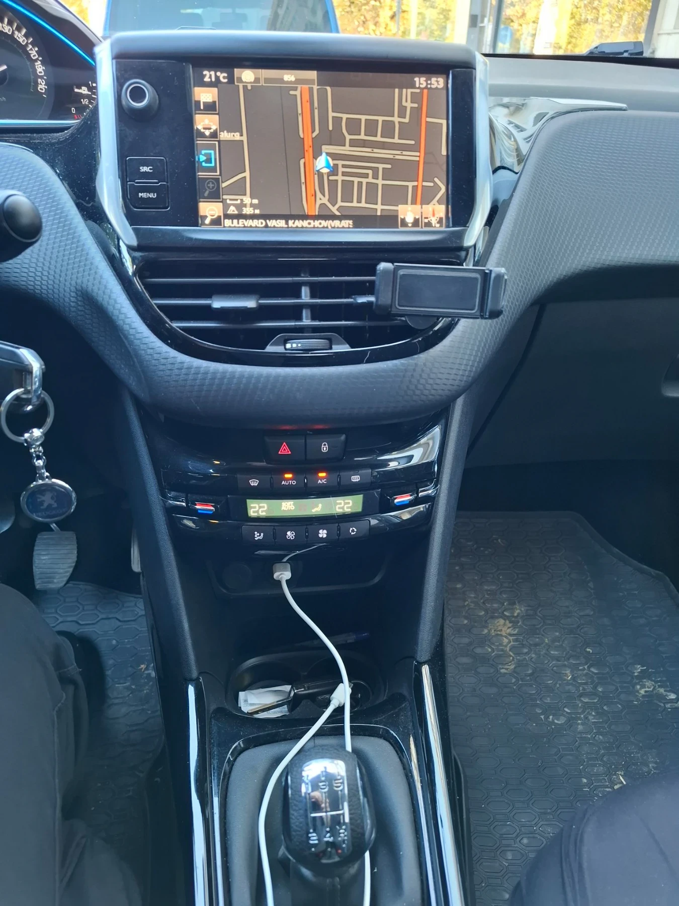 Peugeot 2008, снимка 6 - Автомобили и джипове - 56567680