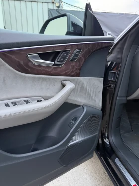 Audi Q8 55 TFSI   MATRIX   94хил км   B&O 3D    вакум, снимка 9