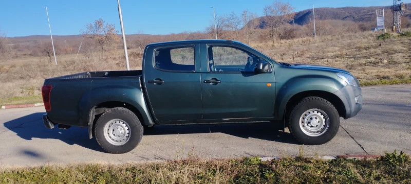 Isuzu D-max Пикап , снимка 4 - Автомобили и джипове - 48689653