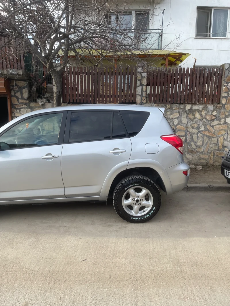 Toyota Rav4 D-Cat 177kc, снимка 4 - Автомобили и джипове - 49383099