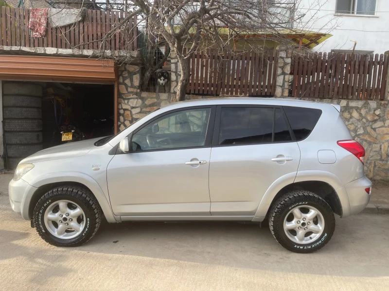 Toyota Rav4 D-Cat 177kc, снимка 11 - Автомобили и джипове - 49383099