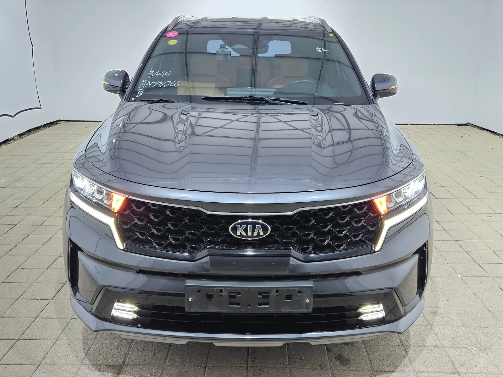 Kia Sorento Гаранция до 2г., Автосервиз, Резервни части сигурн, снимка 2 - Автомобили и джипове - 53936659