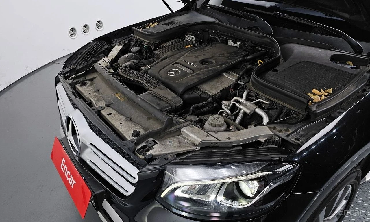 Mercedes-Benz GLC 350 e 4MATIC, снимка 6 - Автомобили и джипове - 54329881