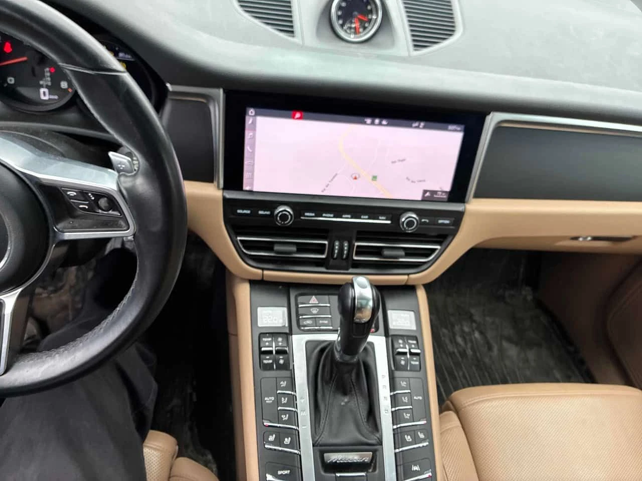 Porsche Macan * AWD * ОБДУВХАНЕ* BOSE* PANORAMA* , снимка 9 - Автомобили и джипове - 54478696
