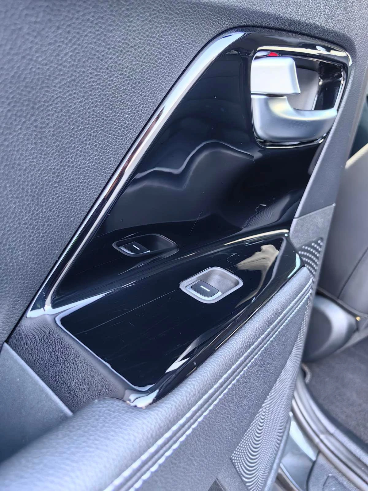 Kia Niro 204k.c.64kwh, снимка 15 - Автомобили и джипове - 54585207