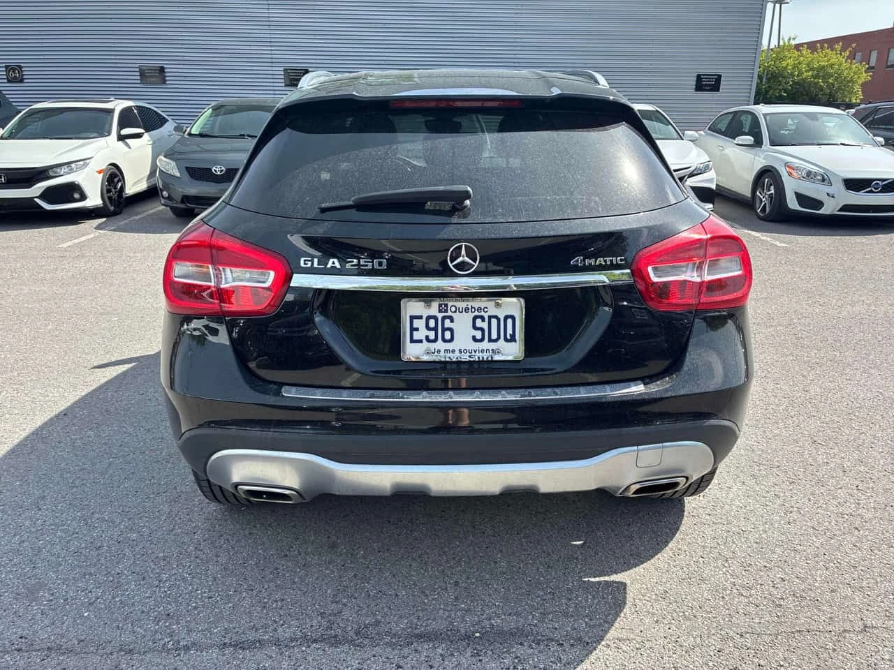 Mercedes-Benz GLA 250 ПОДГРЕВИ * ПАНО * KEYLESS * CARFAX, снимка 4 - Автомобили и джипове - 54755371