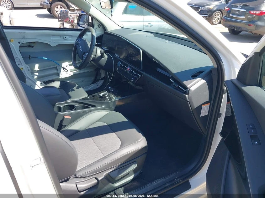 Kia Niro Ev Wind, снимка 5 - Автомобили и джипове - 54903039