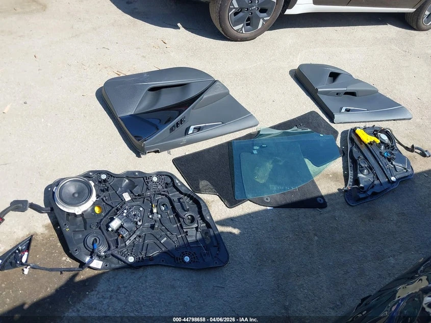 Kia Niro Ev Wind, снимка 12 - Автомобили и джипове - 54903039