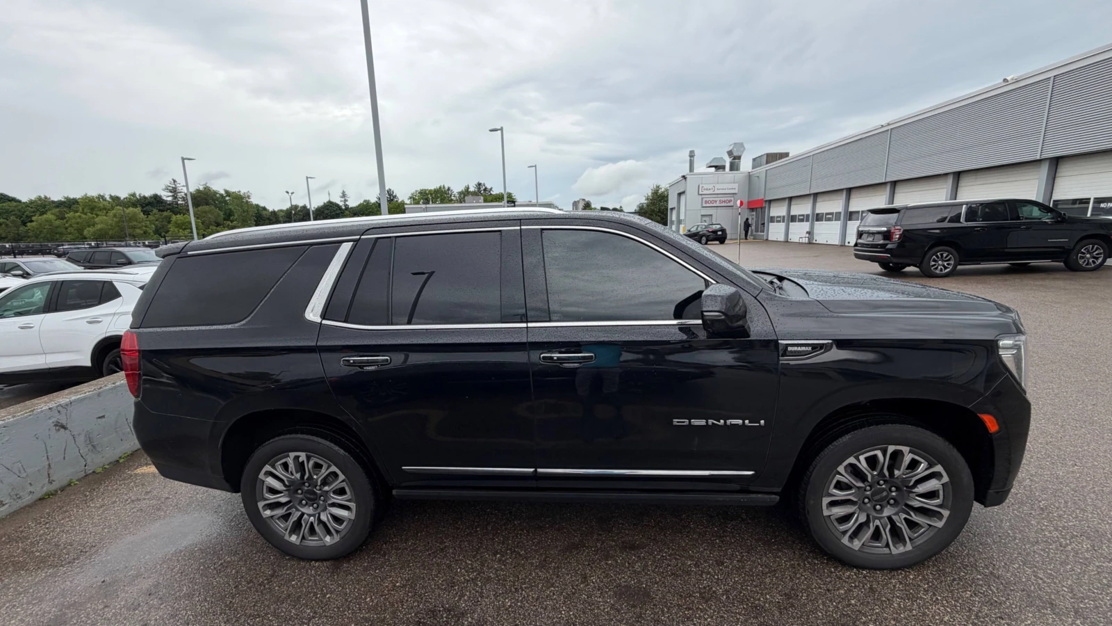Gmc Yukon Denali Ultimate* Дизел* ВСИЧКИ ЕКСТРИ FULL!!!, снимка 3 - Автомобили и джипове - 55012306