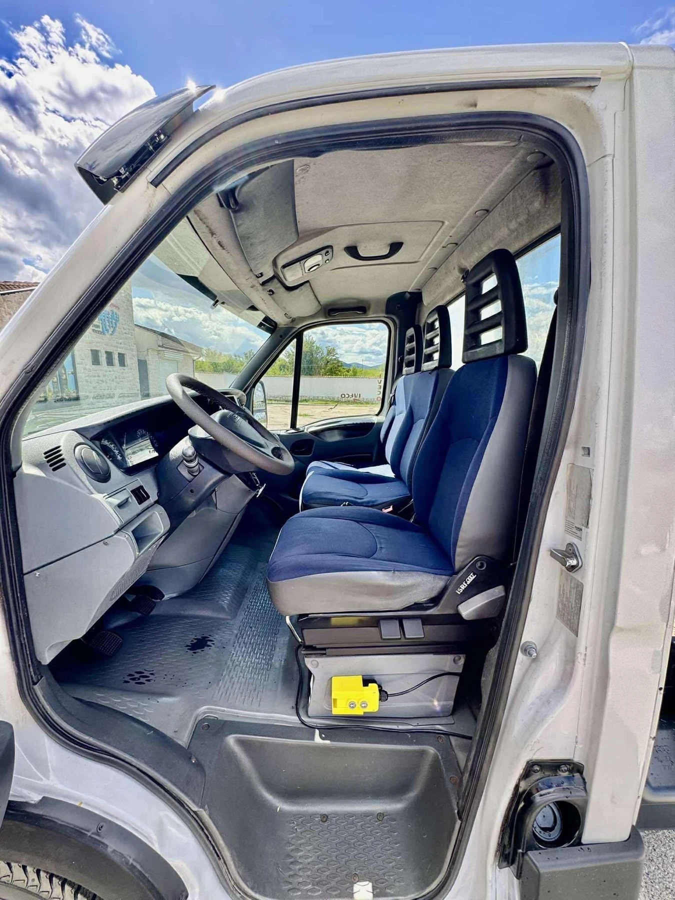 Iveco 35c15 N1 3.0 тристранен самосвал - изображение 9