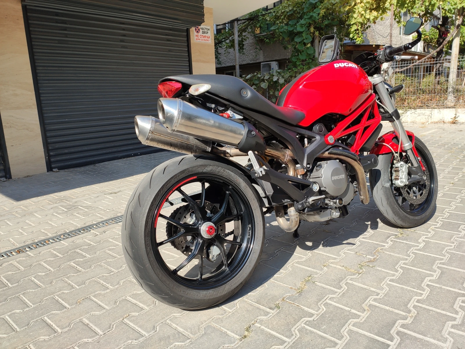 Ducati Monster 796 - изображение 2