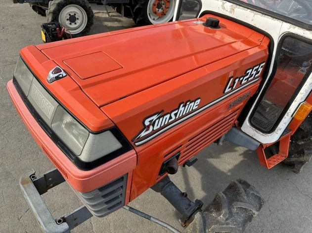 Трактор Kubota L255, снимка 12 - Селскостопанска техника - 55929781