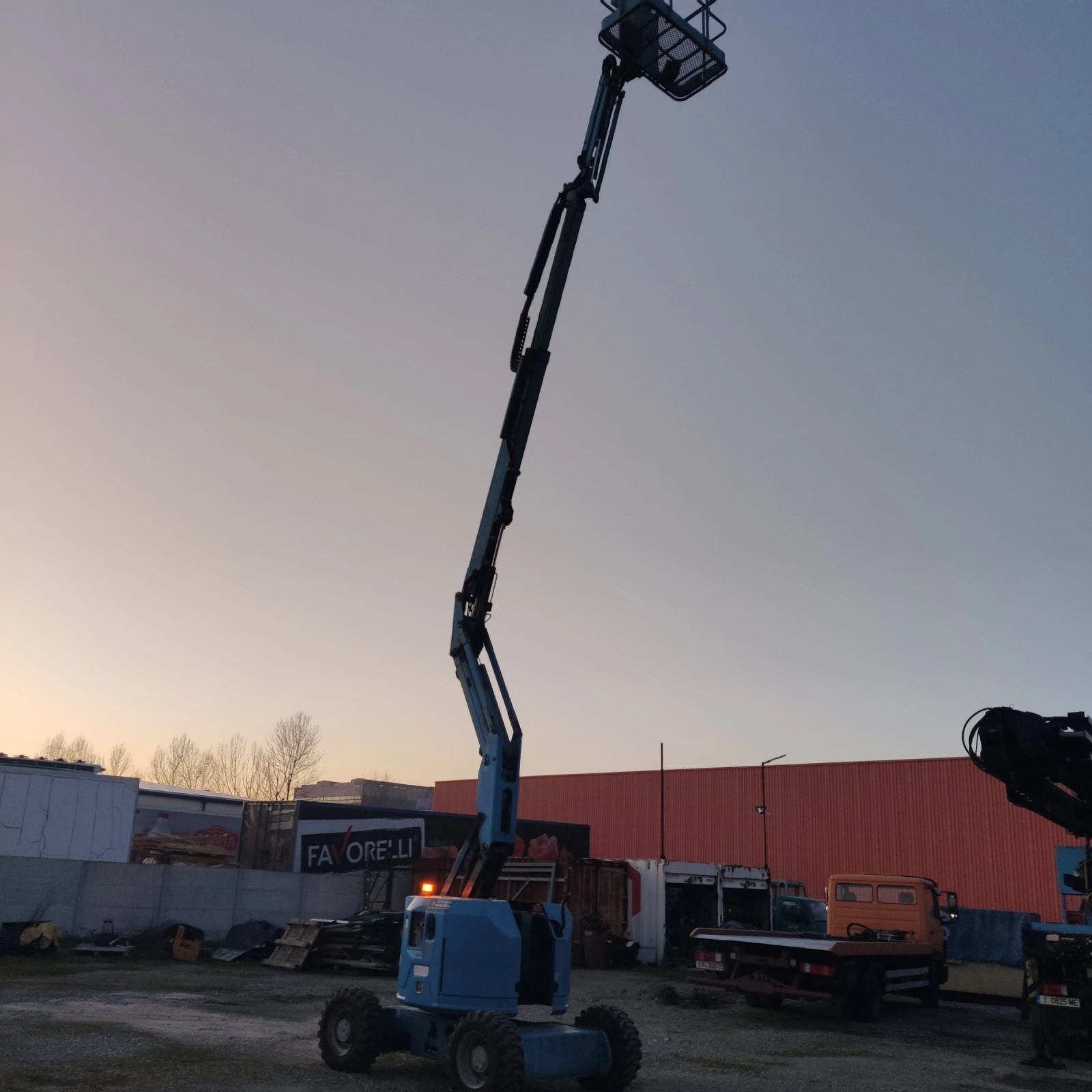 Автовишка Bizzocchi нов внос Германия, снимка 9 - Индустриална техника - 53717264