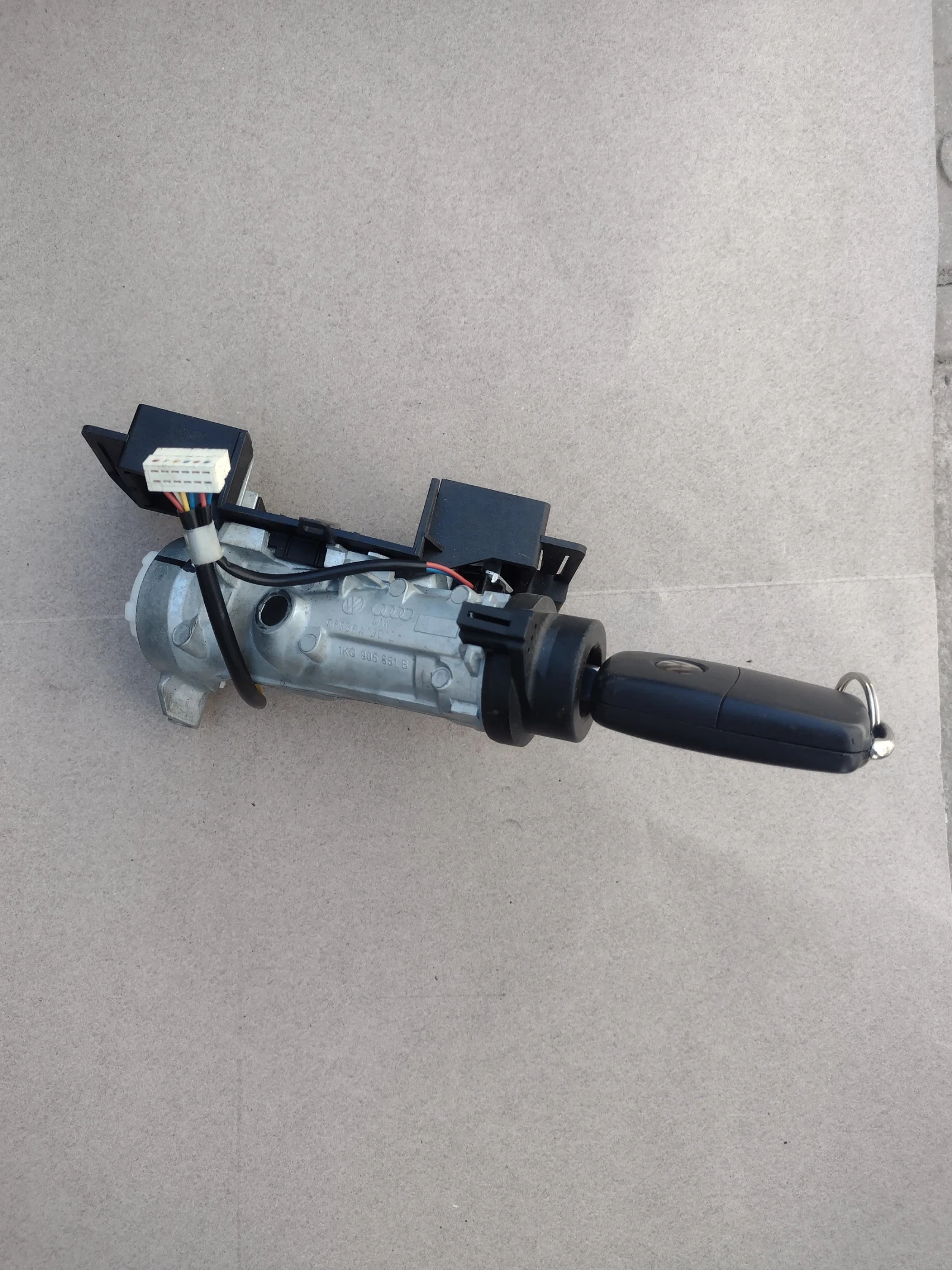 1K0953527D 1K0905851B ������ � �������� � ���� VW TOURAN 6K0905865 | Mobile.bg � ����������� 1