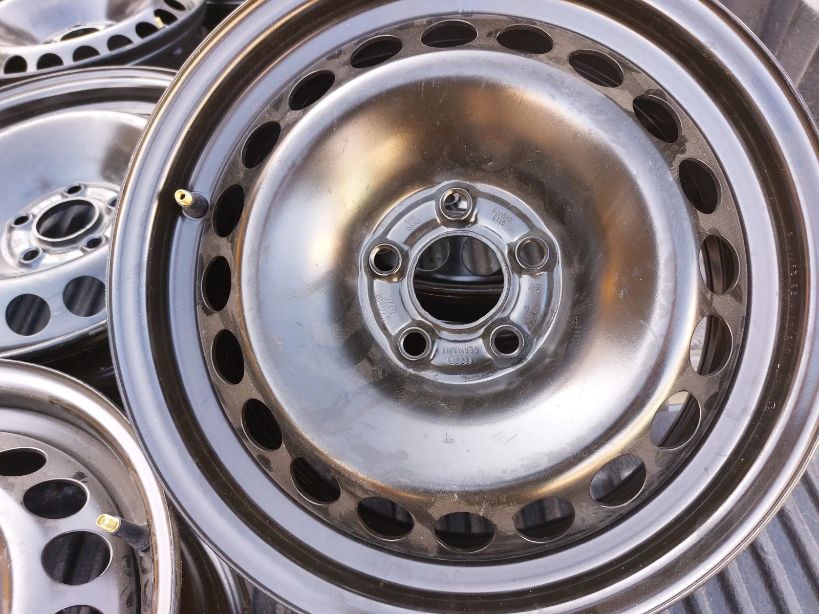 ������ | Mobile.bg � ����������� 4