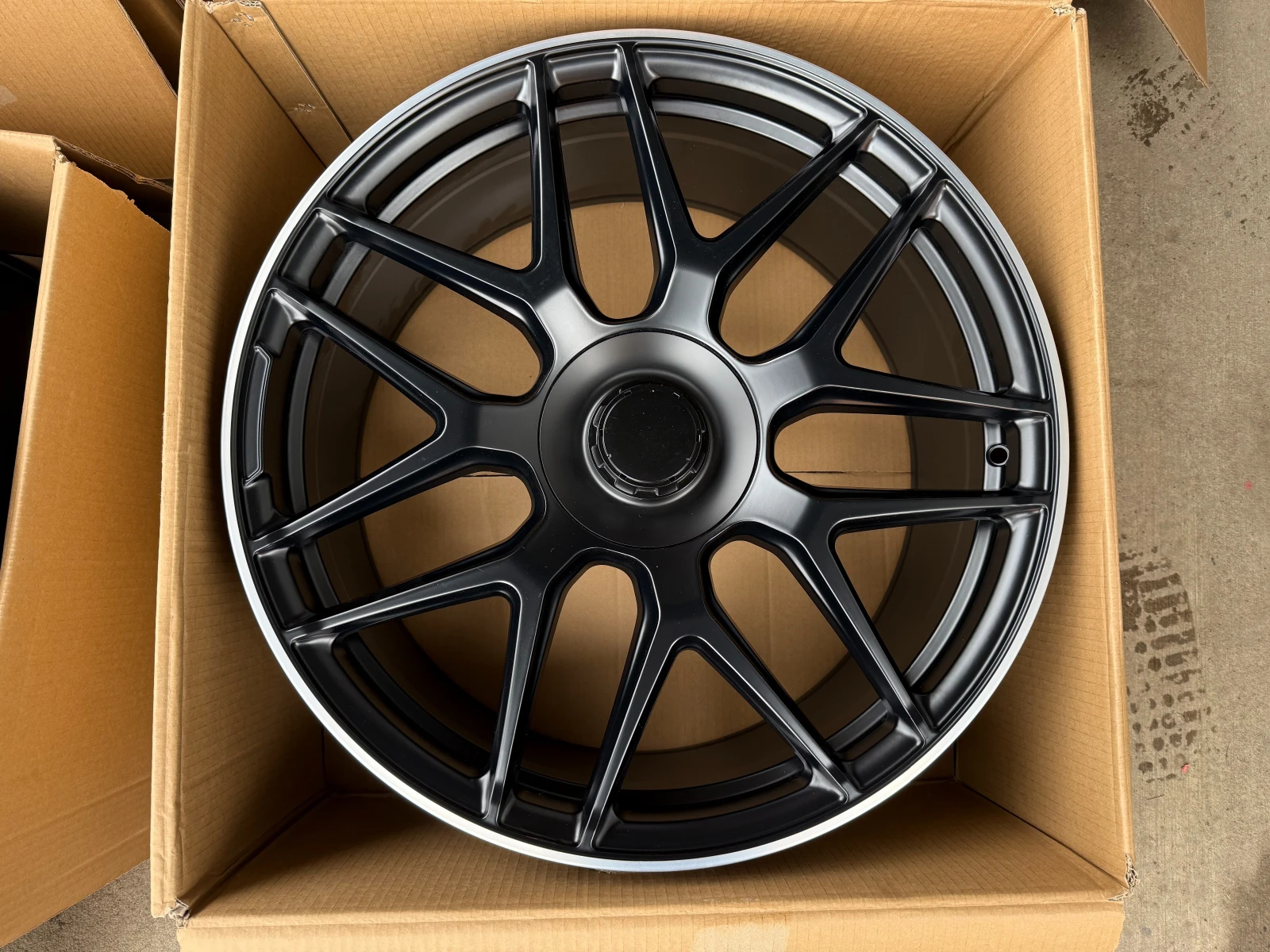 ������ | Mobile.bg � ����������� 12