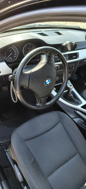 BMW 320, снимка 5