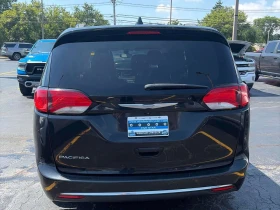 Chrysler Pacifica * Touring L * АВТОКРЕДИТ БЕЗ ПЪРВОНАЧАЛНА ВНОСКА* , снимка 4