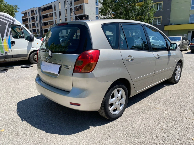 Toyota Corolla verso 1.8 VVT-i (135), снимка 6 - Автомобили и джипове - 47331151