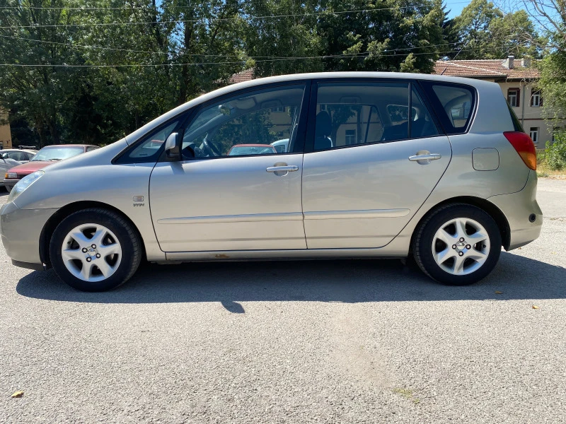 Toyota Corolla verso 1.8 VVT-i (135), снимка 3 - Автомобили и джипове - 47331151