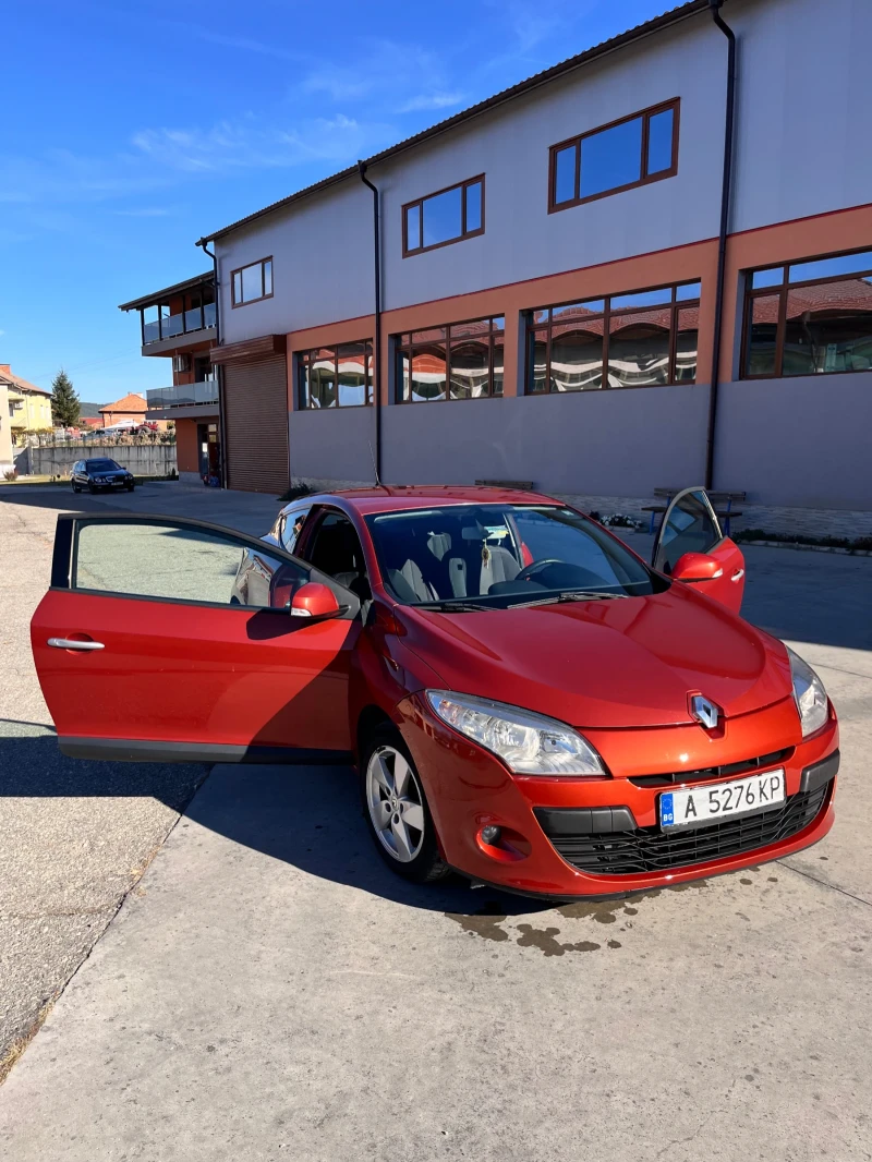 Renault Megane, снимка 3 - Автомобили и джипове - 47705570