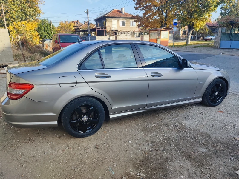 Mercedes-Benz C 220 Авангард , снимка 2 - Автомобили и джипове - 47830972