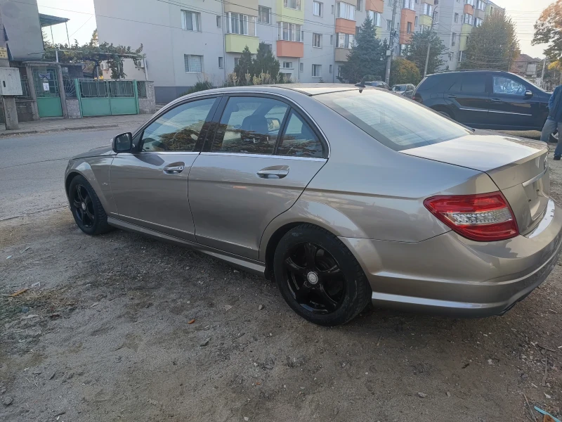 Mercedes-Benz C 220 Авангард , снимка 3 - Автомобили и джипове - 47830972