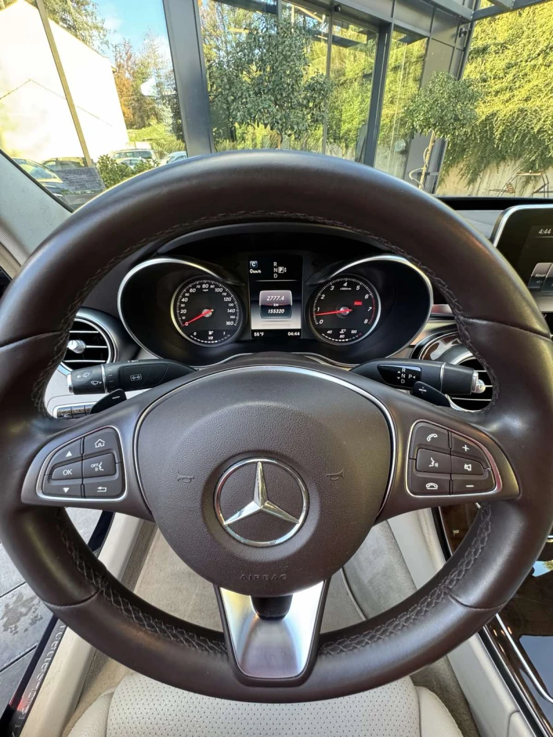Mercedes-Benz C 300 4 Matic, снимка 15 - Автомобили и джипове - 52208236