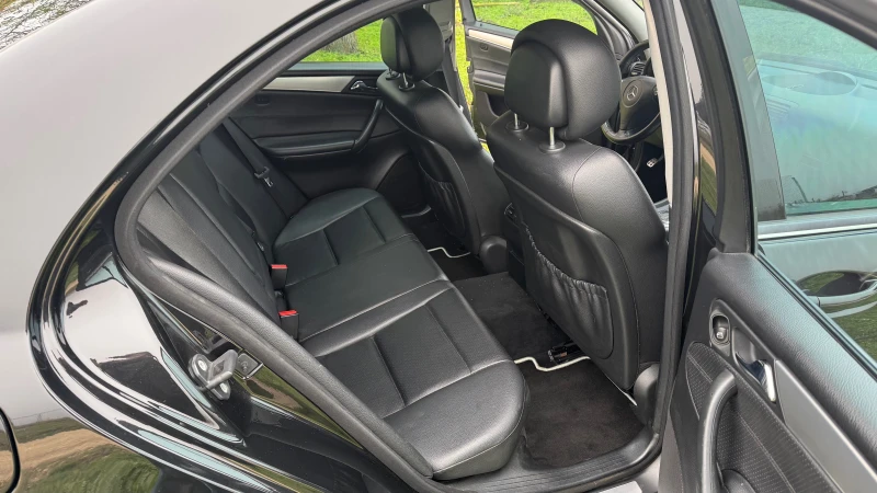 Mercedes-Benz C 320 W203, снимка 10 - Автомобили и джипове - 52432203
