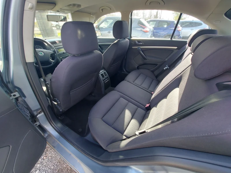 Skoda Octavia 1.9 TDI , снимка 15 - Автомобили и джипове - 52661847