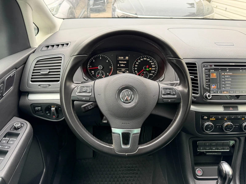 VW Sharan 2.0TDI* DSG* 170к.с* СЕРВИЗНА КНИЖКА С ПЪЛНА ИСТОР, снимка 10 - Автомобили и джипове - 52672750