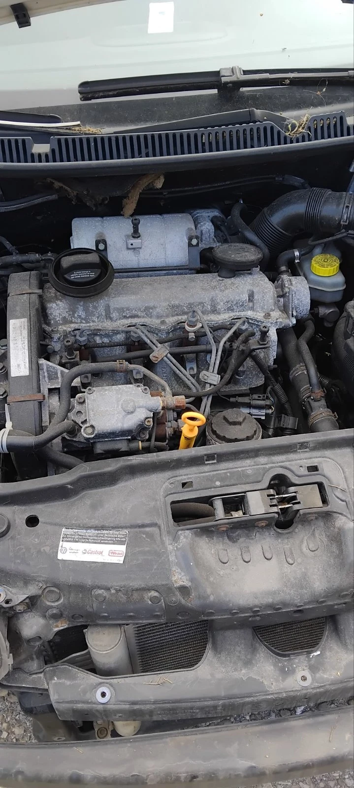 VW Polo 1.9 sdi, снимка 8 - Автомобили и джипове - 54886655