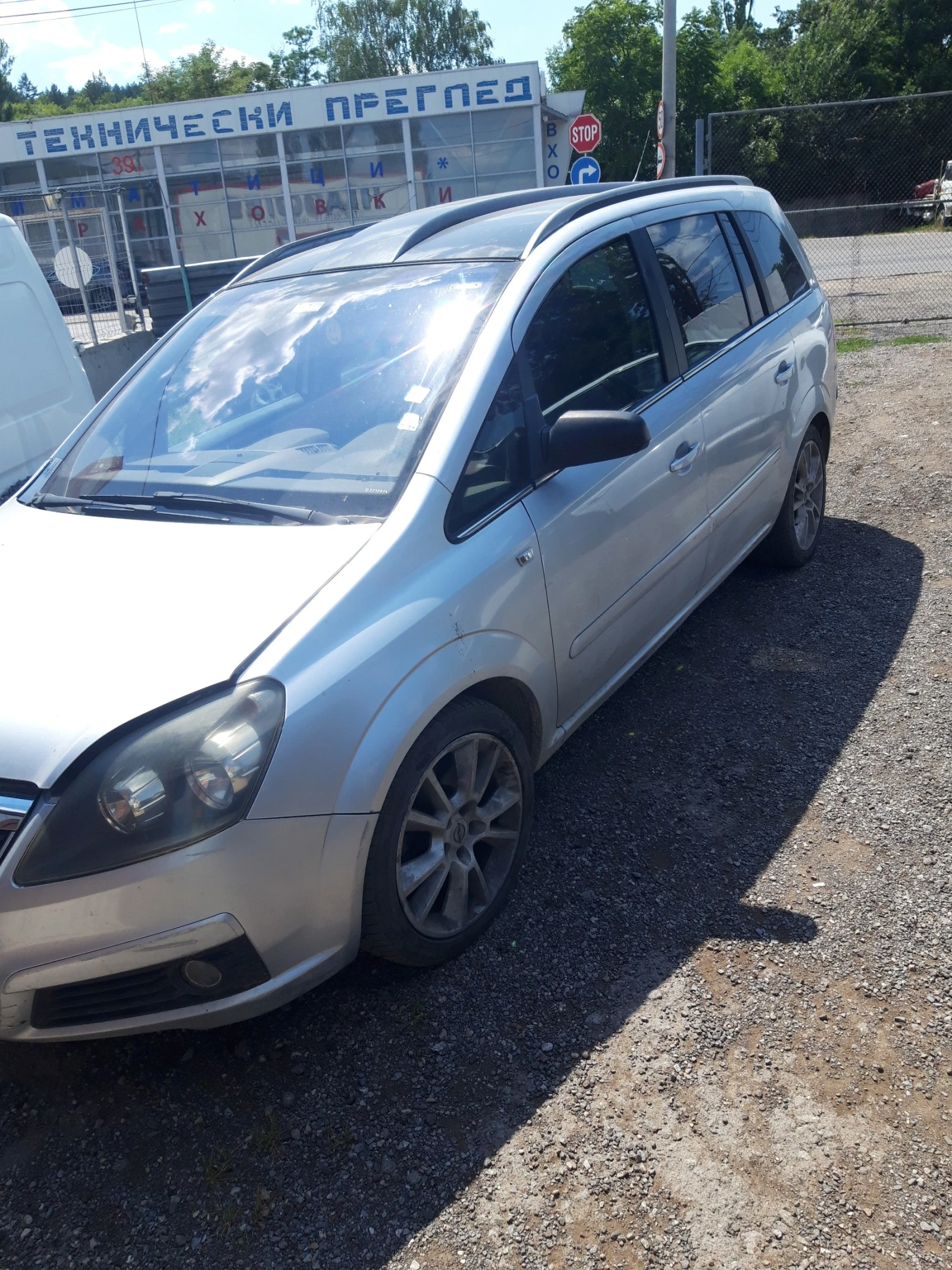 Opel Zafira 1.9cdi НА ЧАСТИ - изображение 2