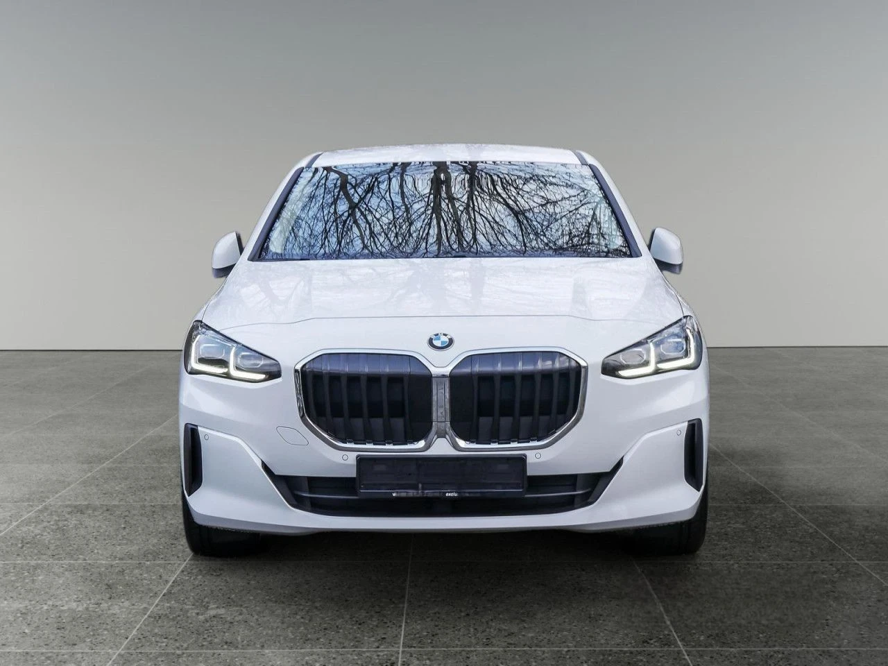 BMW 2 Active Tourer 218I - изображение 2