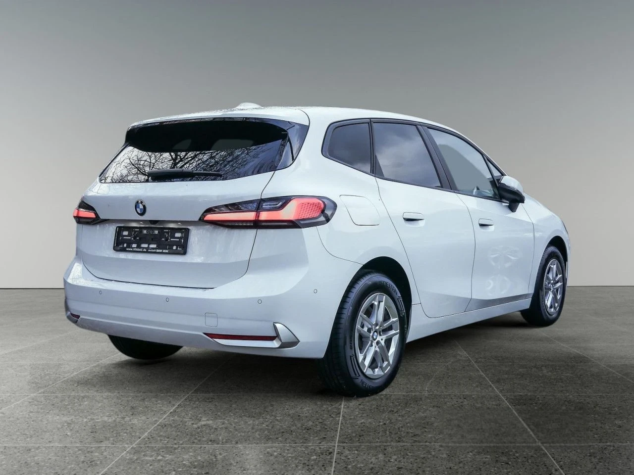 BMW 2 Active Tourer 218I - изображение 3