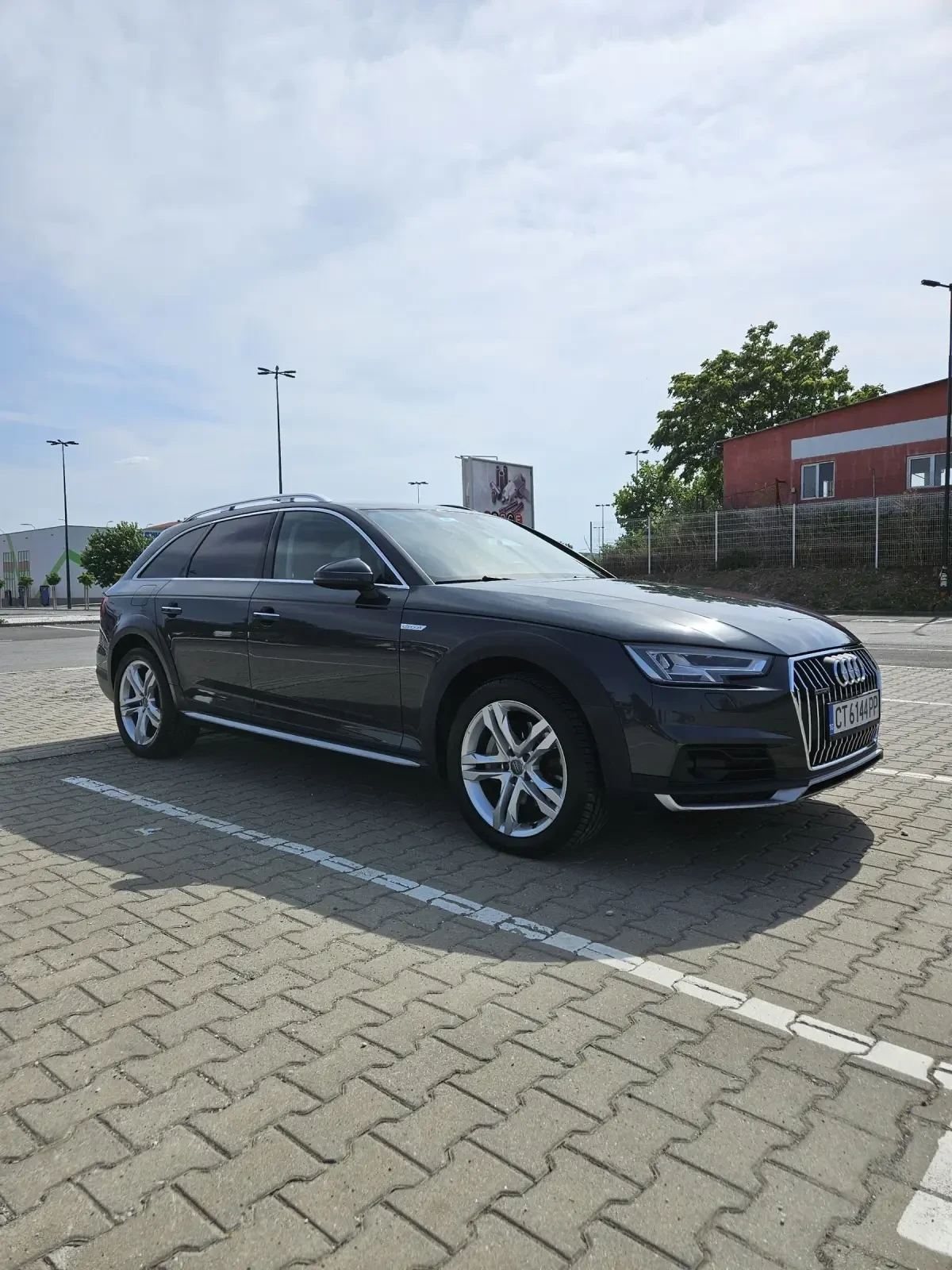 Audi A4 Allroad 3.0 - изображение 2