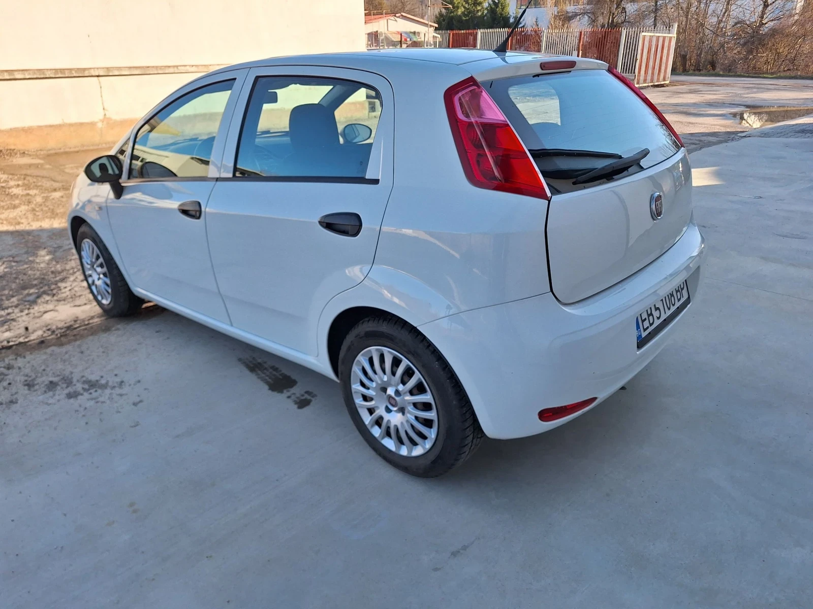 Fiat Punto 1, 3 mjet.дизел .2018 г, снимка 6 - Автомобили и джипове - 53785565