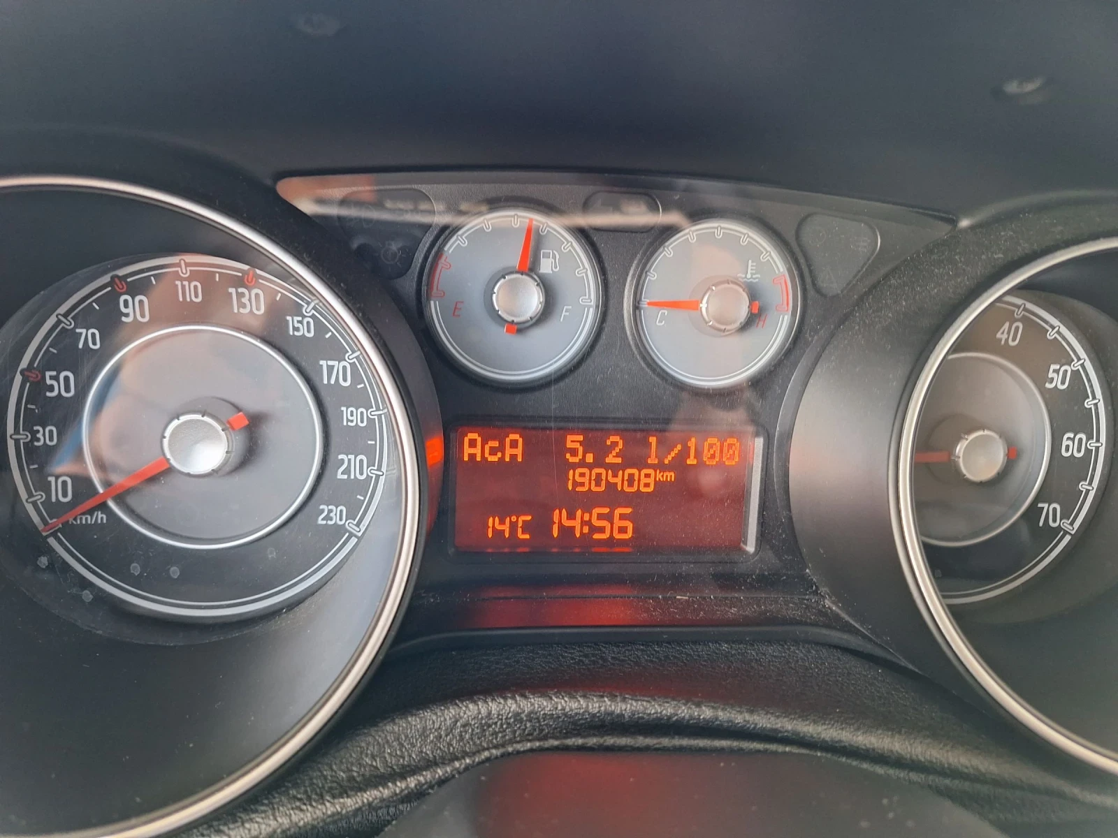 Fiat Punto 1, 3 mjet.дизел .2018 г, снимка 9 - Автомобили и джипове - 53785565