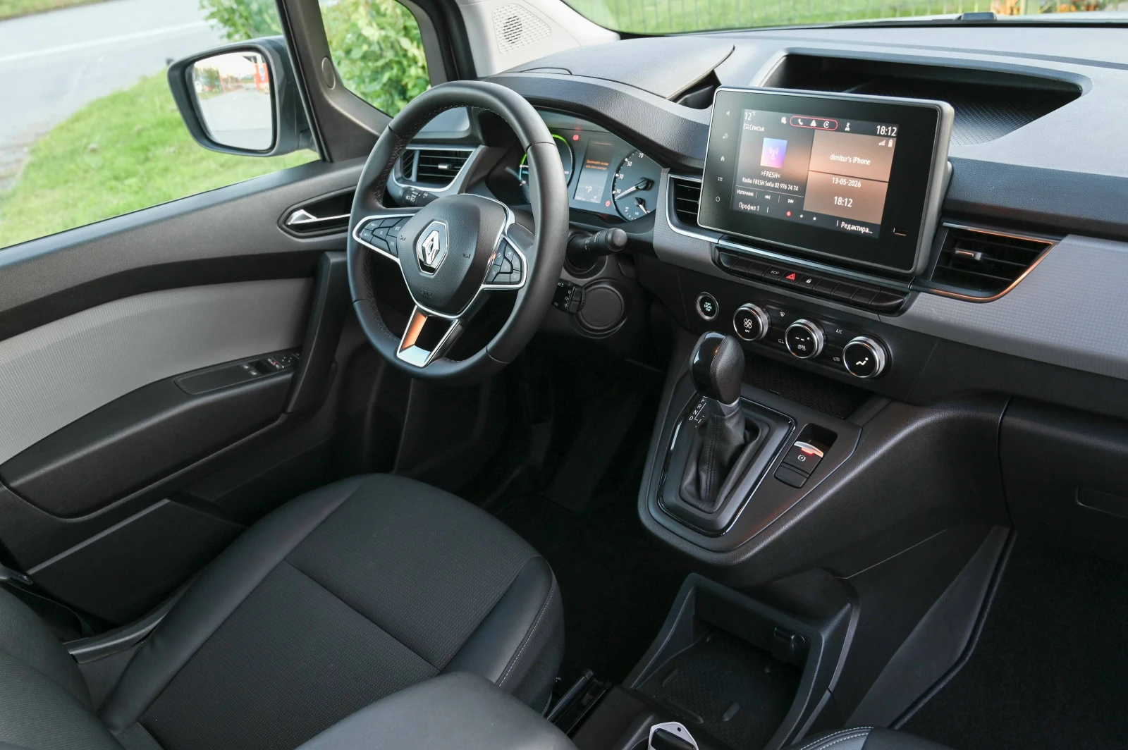 Renault Kangoo E-Tech* � ���* ������* APP* FULL | Mobile.bg � ����������� 13