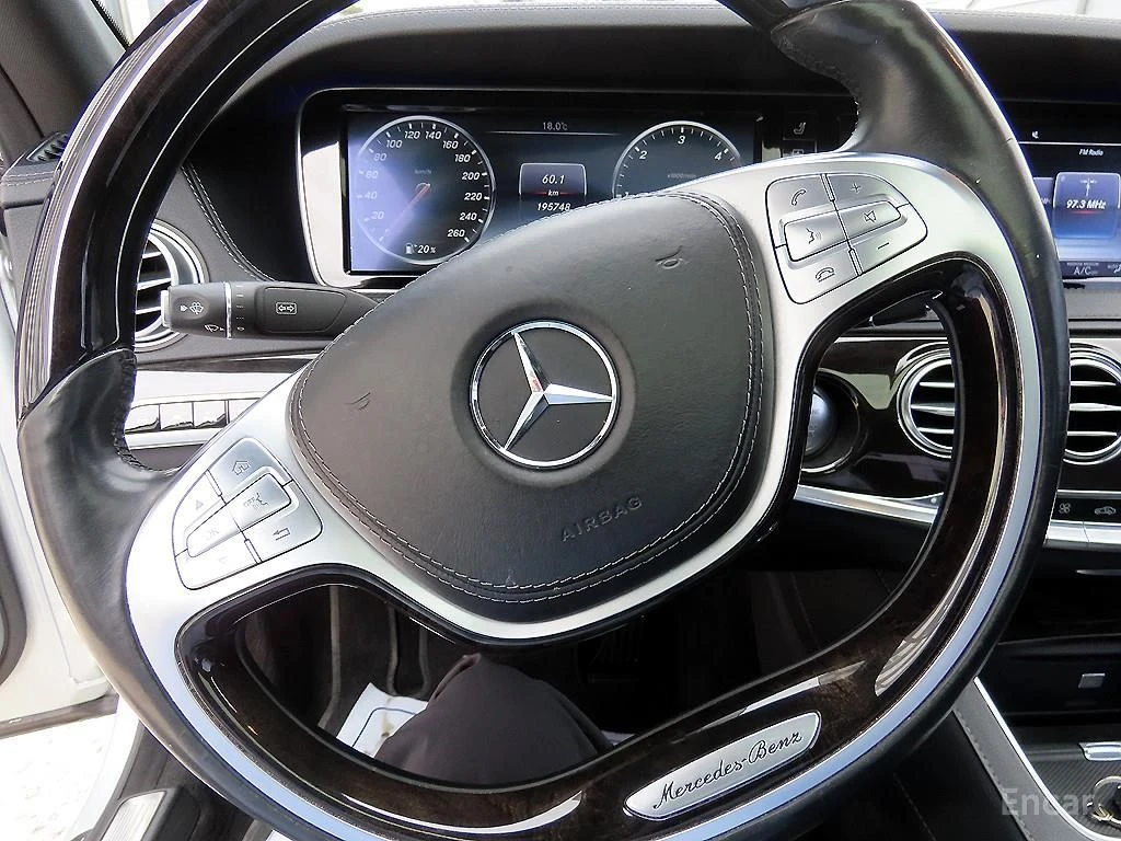 Mercedes-Benz S 350 4MATIC* ОБДУХВАНЕ* ПОДГРЕВ* МАСАЖ* 360* КАМЕРИ* , снимка 6 - Автомобили и джипове - 54511218