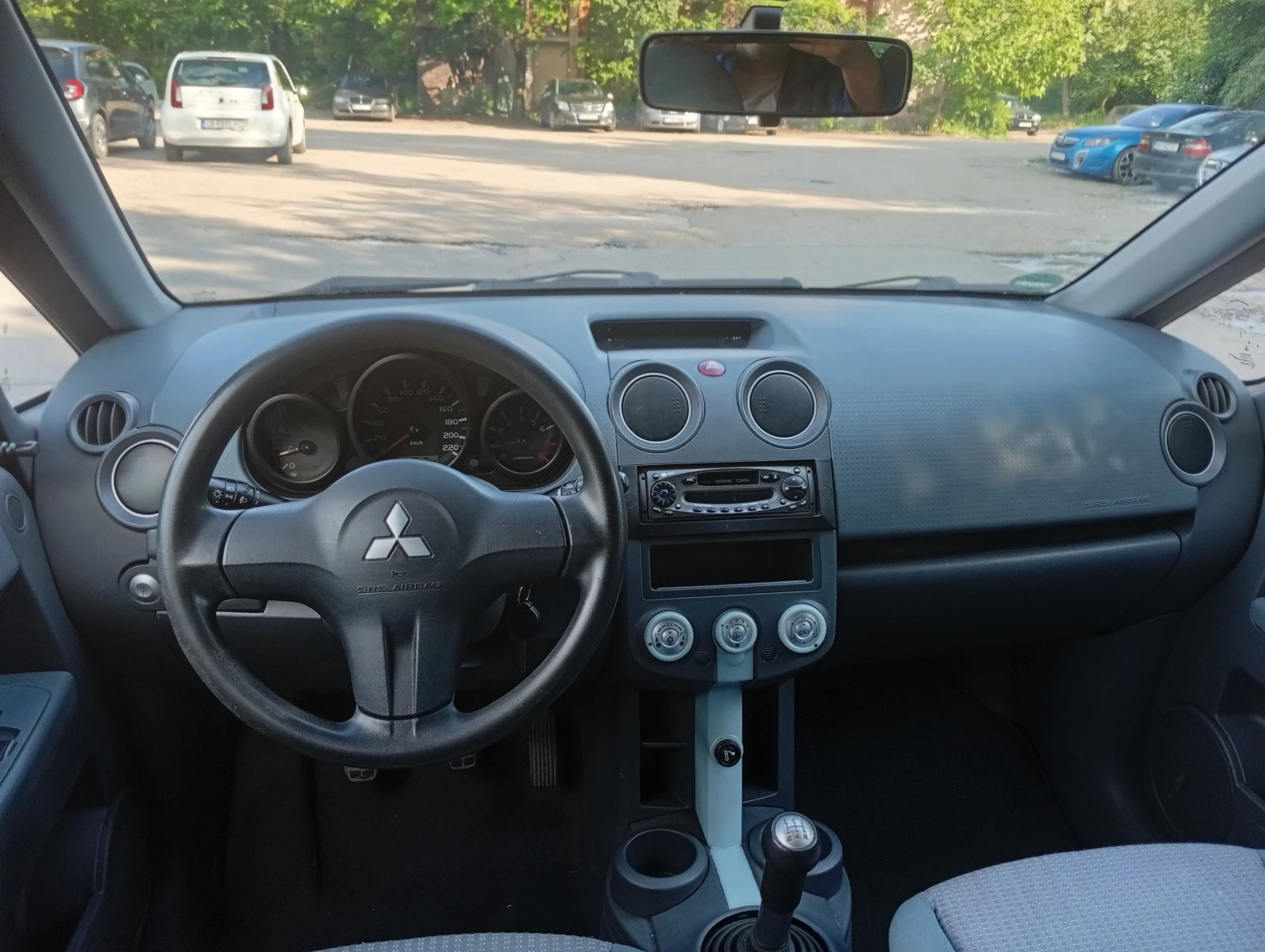 Mitsubishi Colt 1.1/75/4ВРАТИ/КЛИМА, снимка 12 - Автомобили и джипове - 54670014