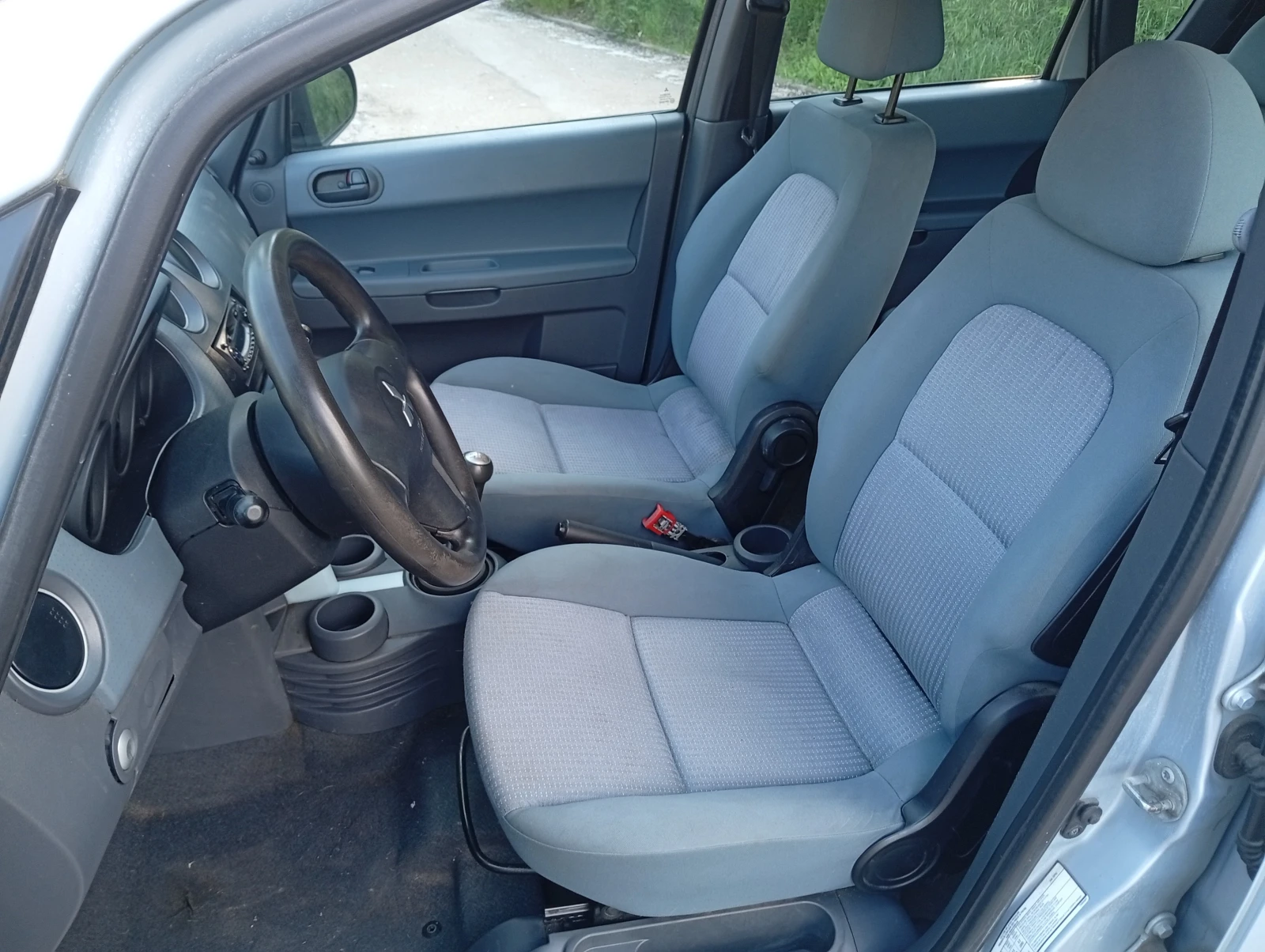 Mitsubishi Colt 1.1/75/4ВРАТИ/КЛИМА, снимка 9 - Автомобили и джипове - 54670014
