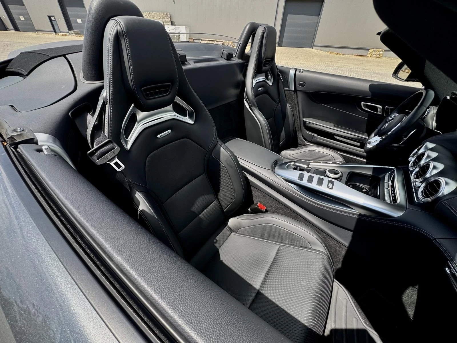 Mercedes-Benz AMG GT C 4.0 V8 Bi-Turbo LIZING, снимка 6 - Автомобили и джипове - 54768387